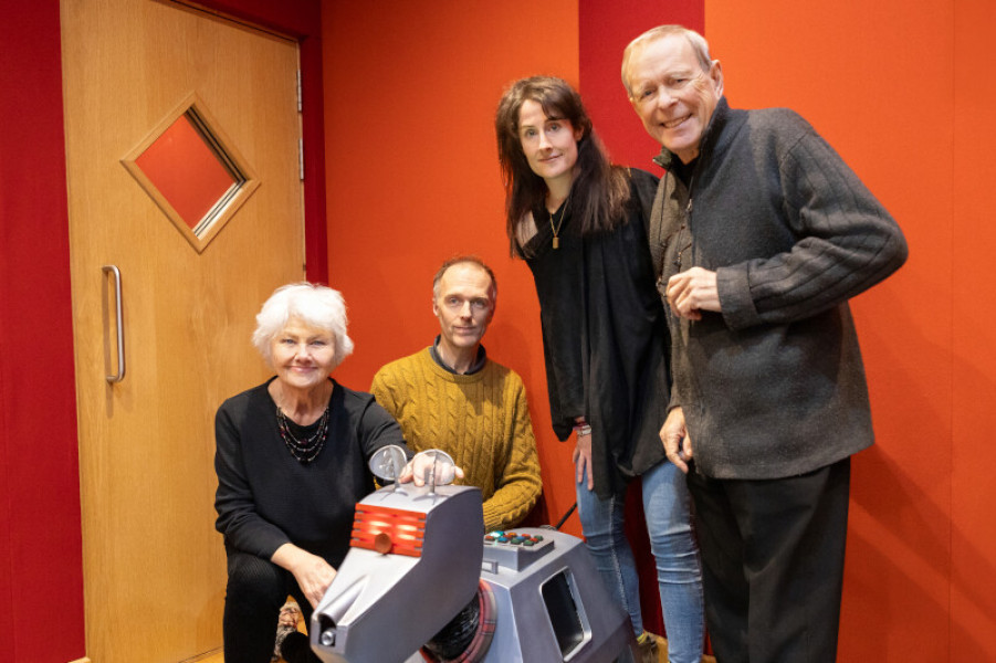 Annette Badland, Christopher Naylor, Sadie Miller and John Leeson with K9